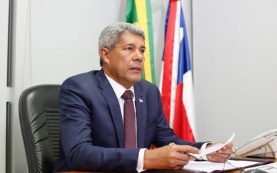 Jorônimo Rodrigues, governador da Bahia, durante gravação do Poder Entrevista com o editor do Poder360, Douglas Rodrigues, na representação do Estado, em Brasiília. | Sérgio Lima/Poder360 27.jan.2023